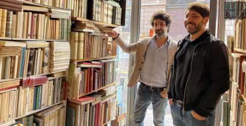Bari, Piccinni 100: la libreria specializzata in testi d'epoca dove si respira la "polvere d'antico"